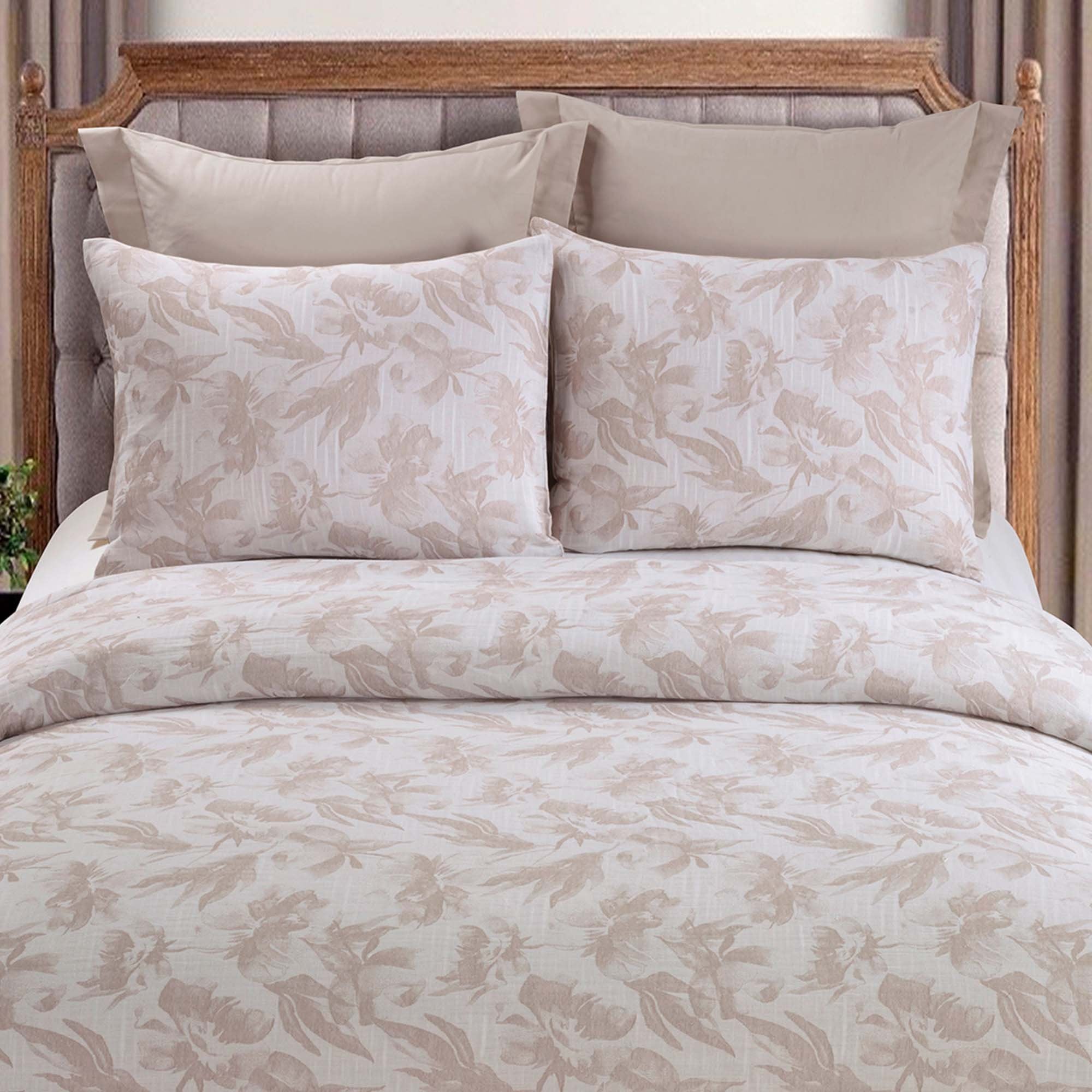Almaria Blush 3-Piece Comforter Set Comforter Sets By Donna Sharp