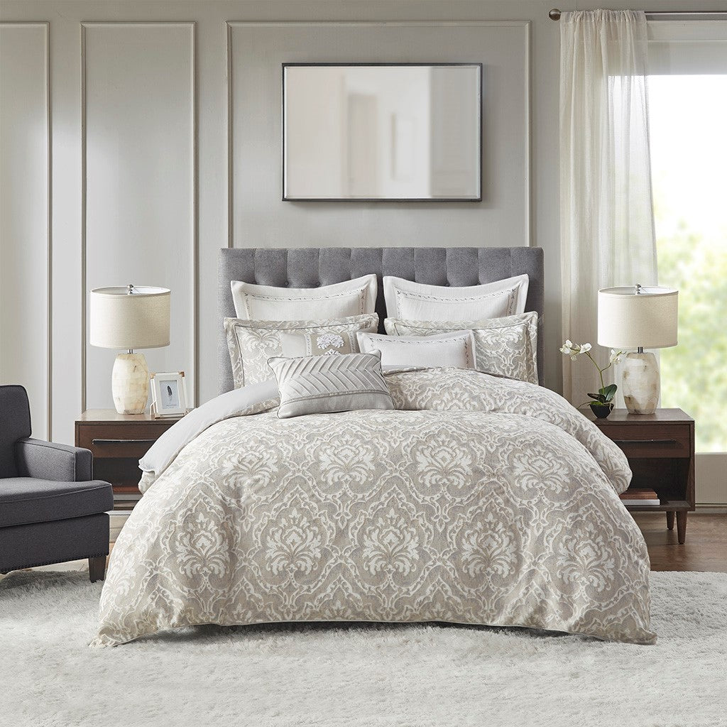 Manor Comforter Set